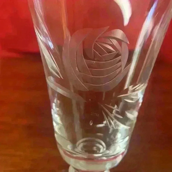 Fostoria Crystal Juice Glasses Pattern is Rose….Vintage 1950’s - Picture 3 of 9